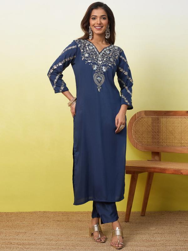 VP 9891 T Women’s Mal chanderi Straight Kurta Pent Dupatta Sets  | 3pcs Ethnic Set